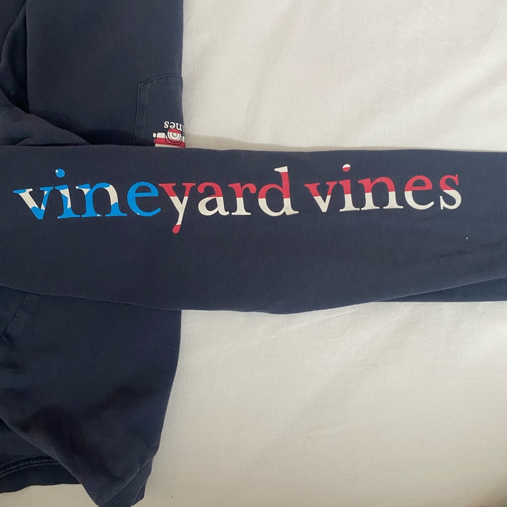 Vineyard Vines long sleeve Tee Small - Picture 6 of 6